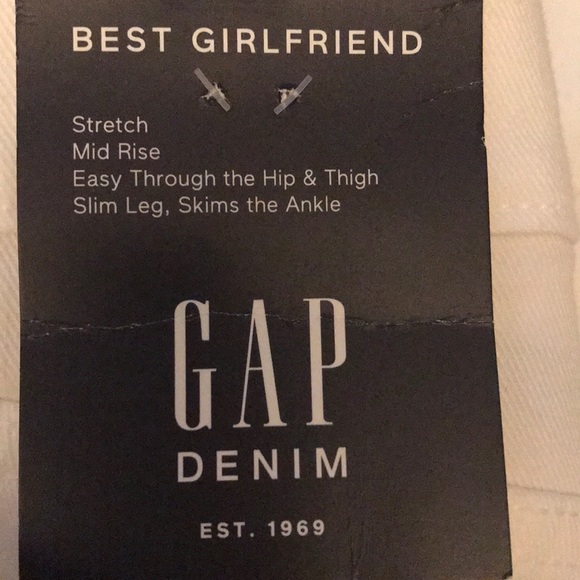 GAP Mid Rise Girlfriend Jeans - Picture 8 of 8